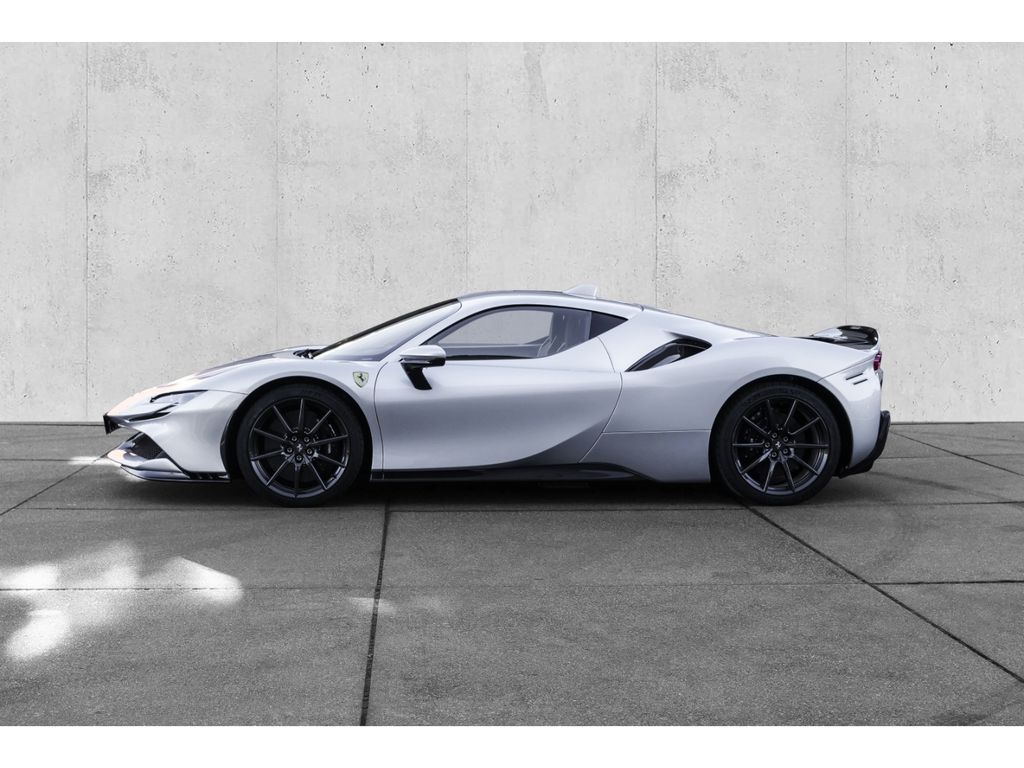 Ferrari SF90 2020