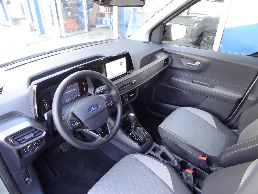 Ford Tourneo Courier 2025