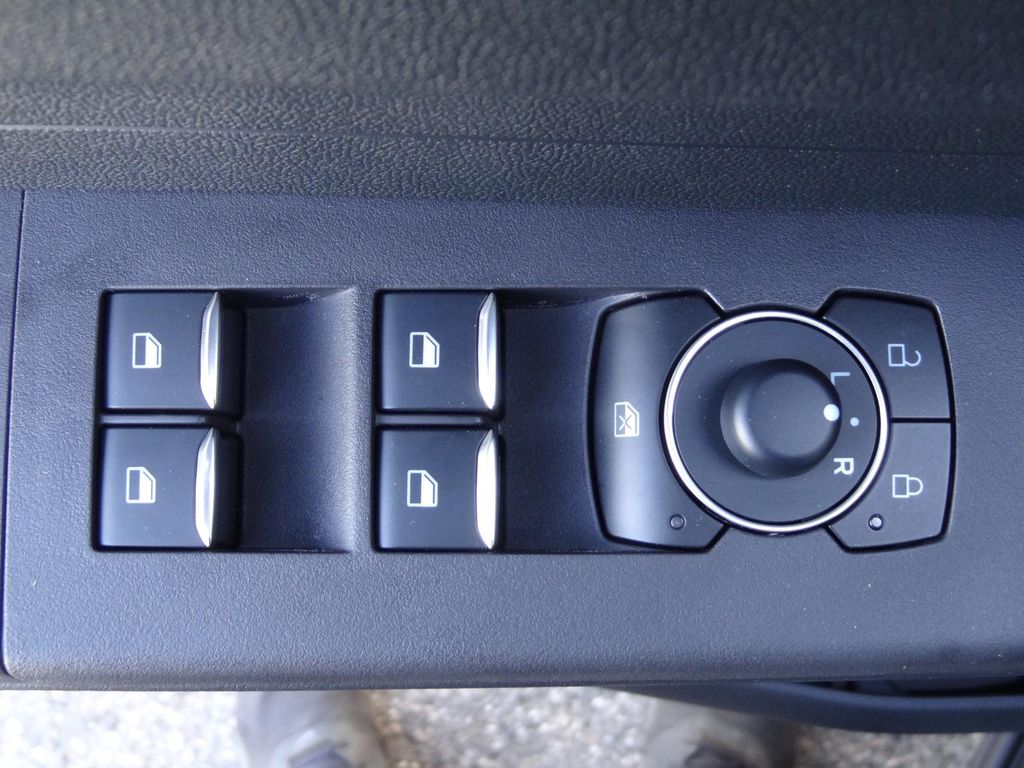 Ford Tourneo Courier 2025