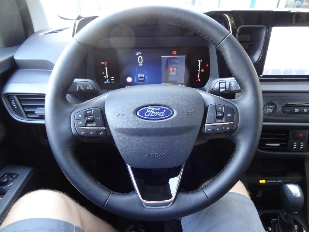 Ford Tourneo Courier 2025