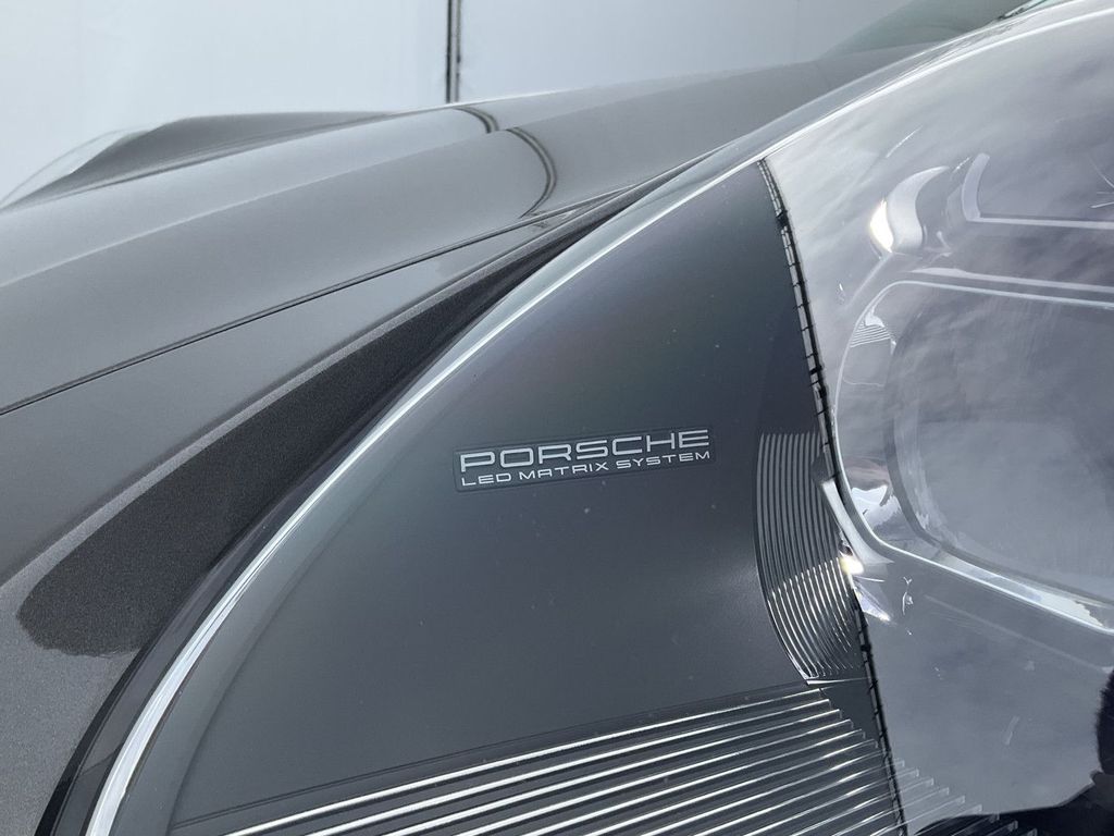 Porsche 992 2019
