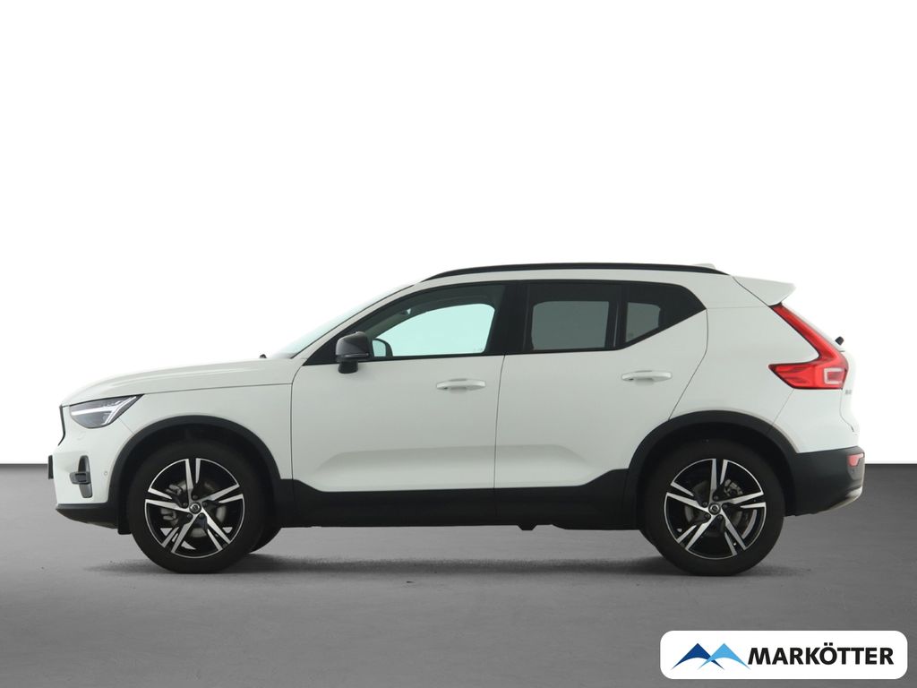 Volvo XC40 2025