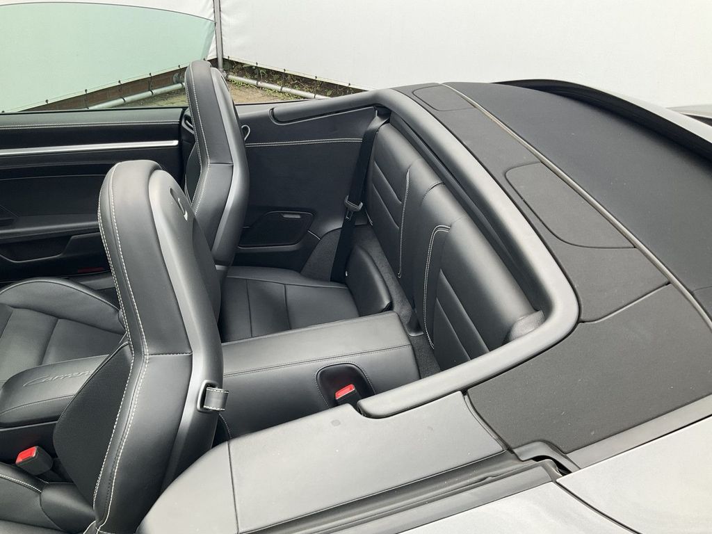 Porsche 992 2019