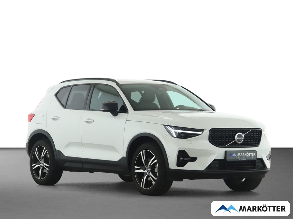 Volvo XC40 2025