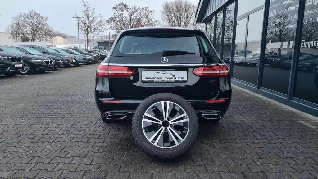 Mercedes-Benz E 200 2023