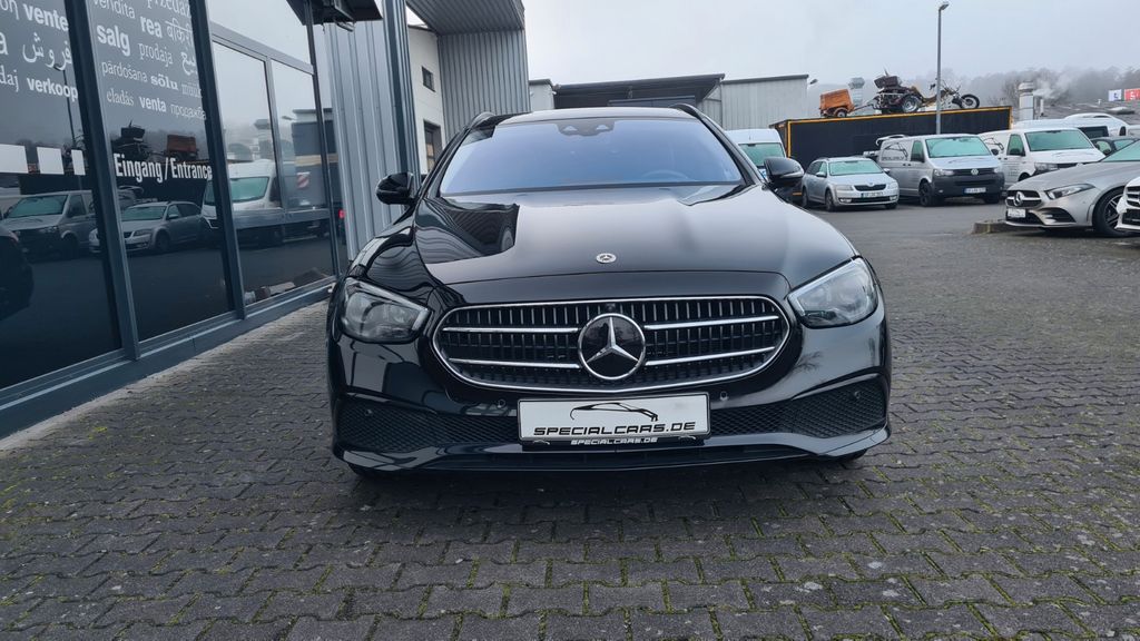 Mercedes-Benz E 200 2023