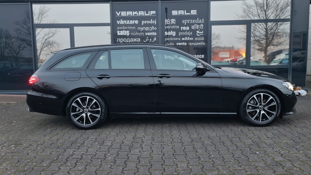 Mercedes-Benz E 200 2023