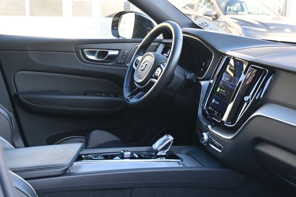 Volvo XC60 2022