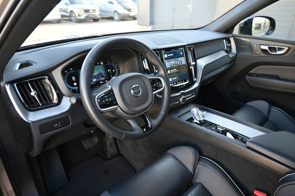 Volvo XC60 2022