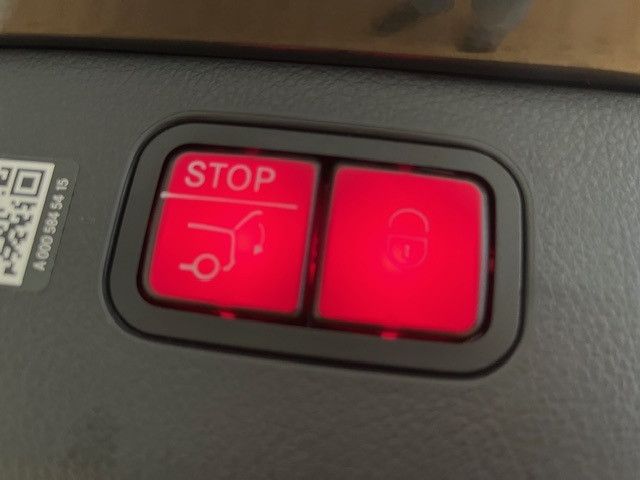 Mercedes-Benz C 300 2025