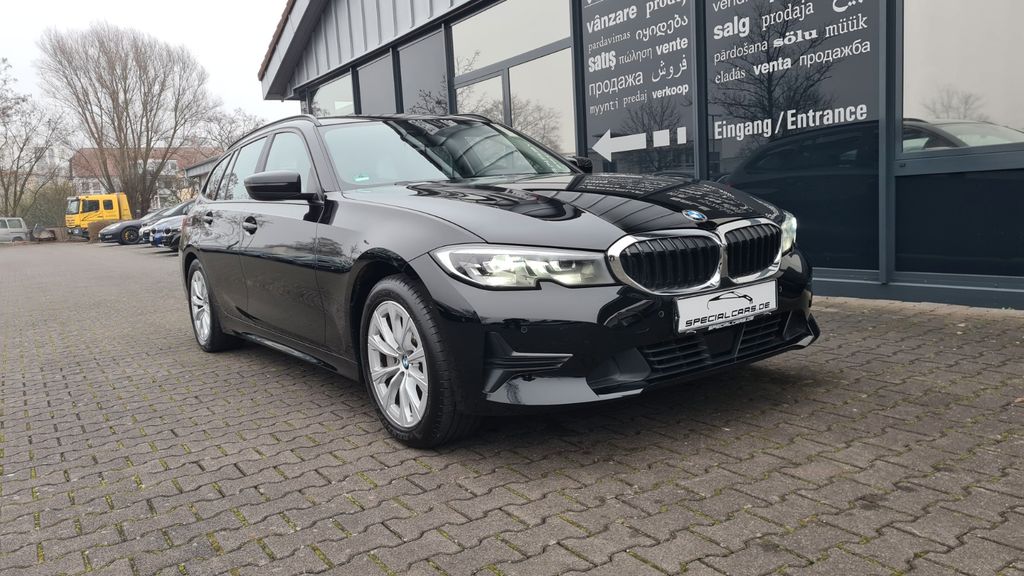 BMW 330 2021