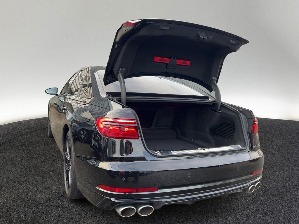 Audi S8 2022