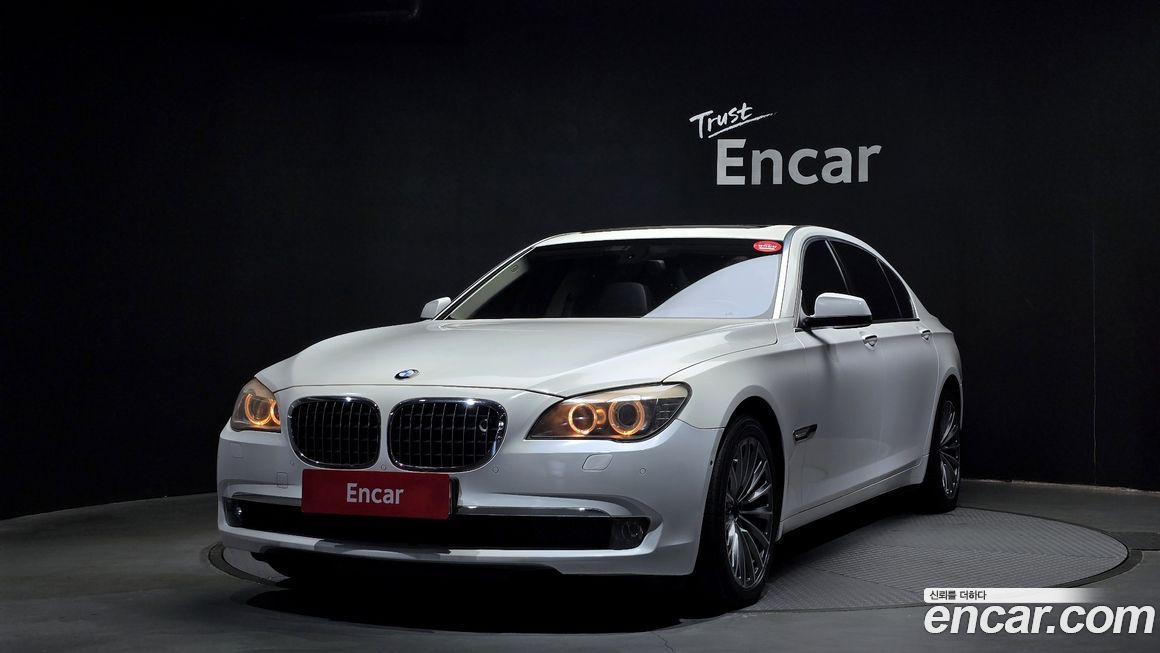 BMW 7-Series 2010