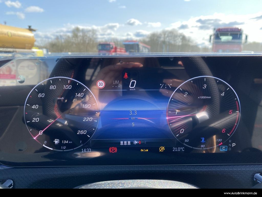 Mercedes-Benz A 200 2025