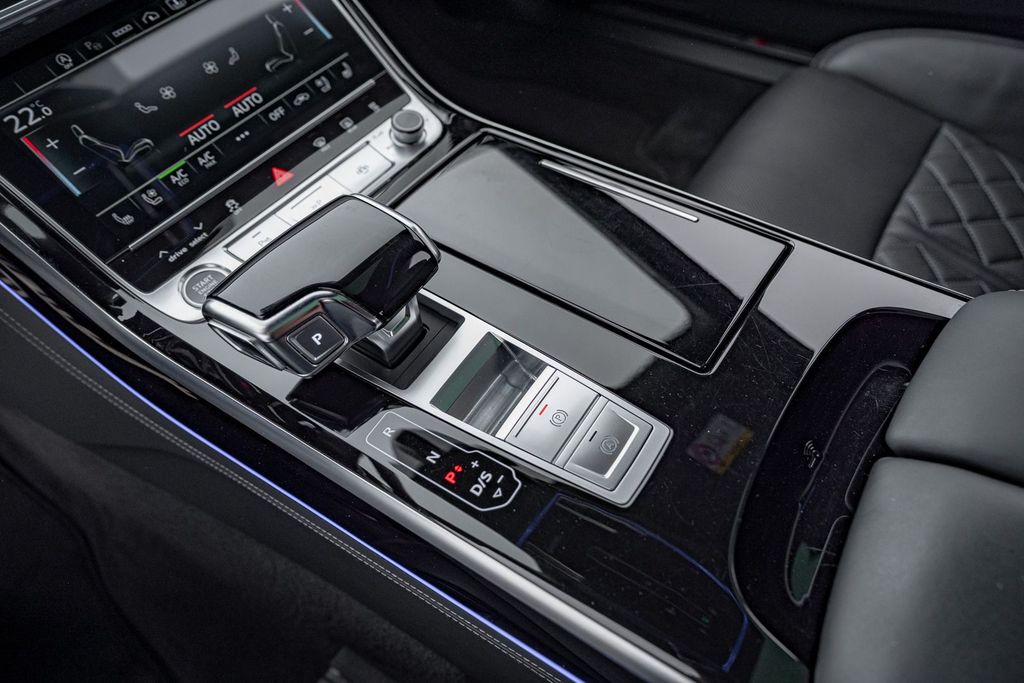 Audi A8 2023