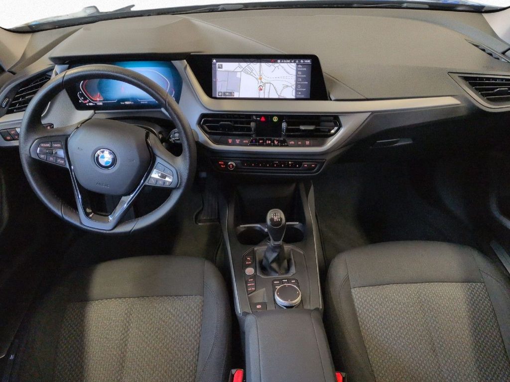 BMW 118 2022