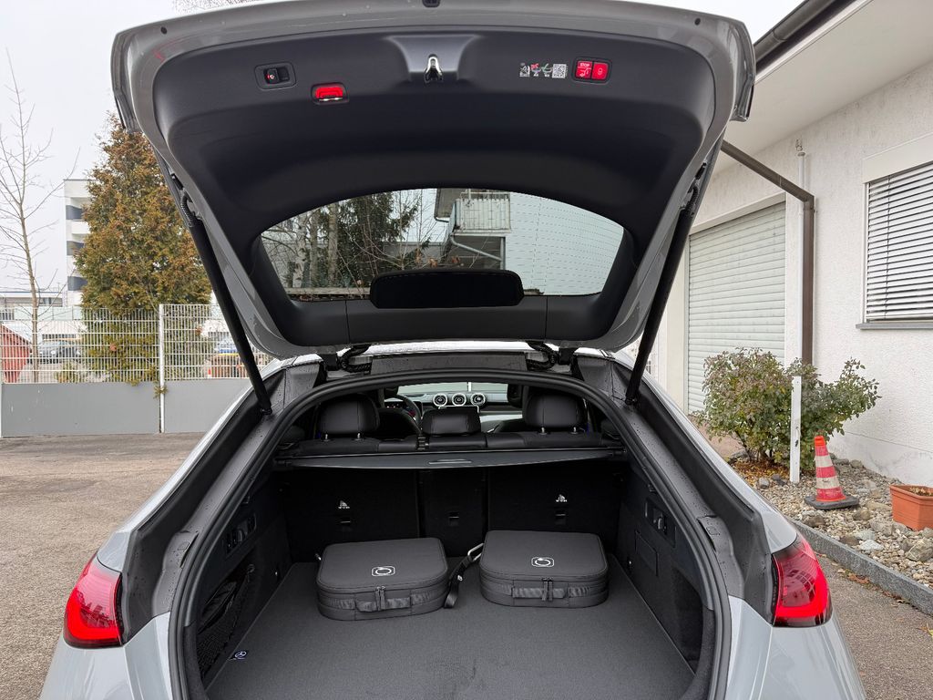 Mercedes-Benz GLC 300 2025