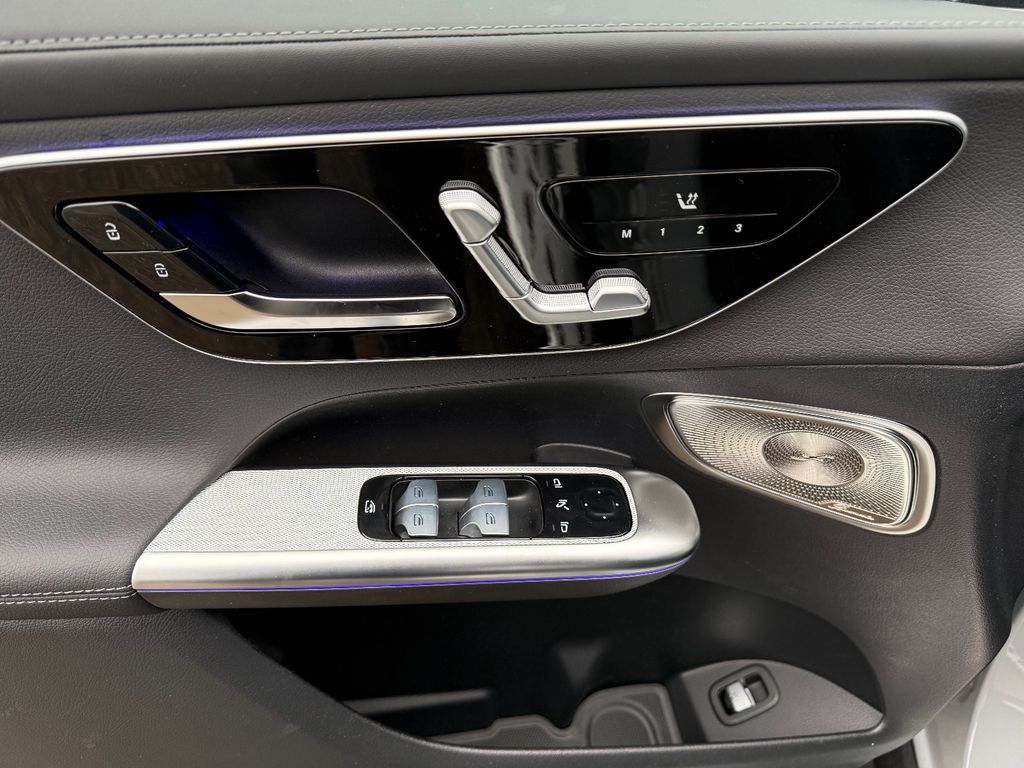 Mercedes-Benz GLC 300 2025