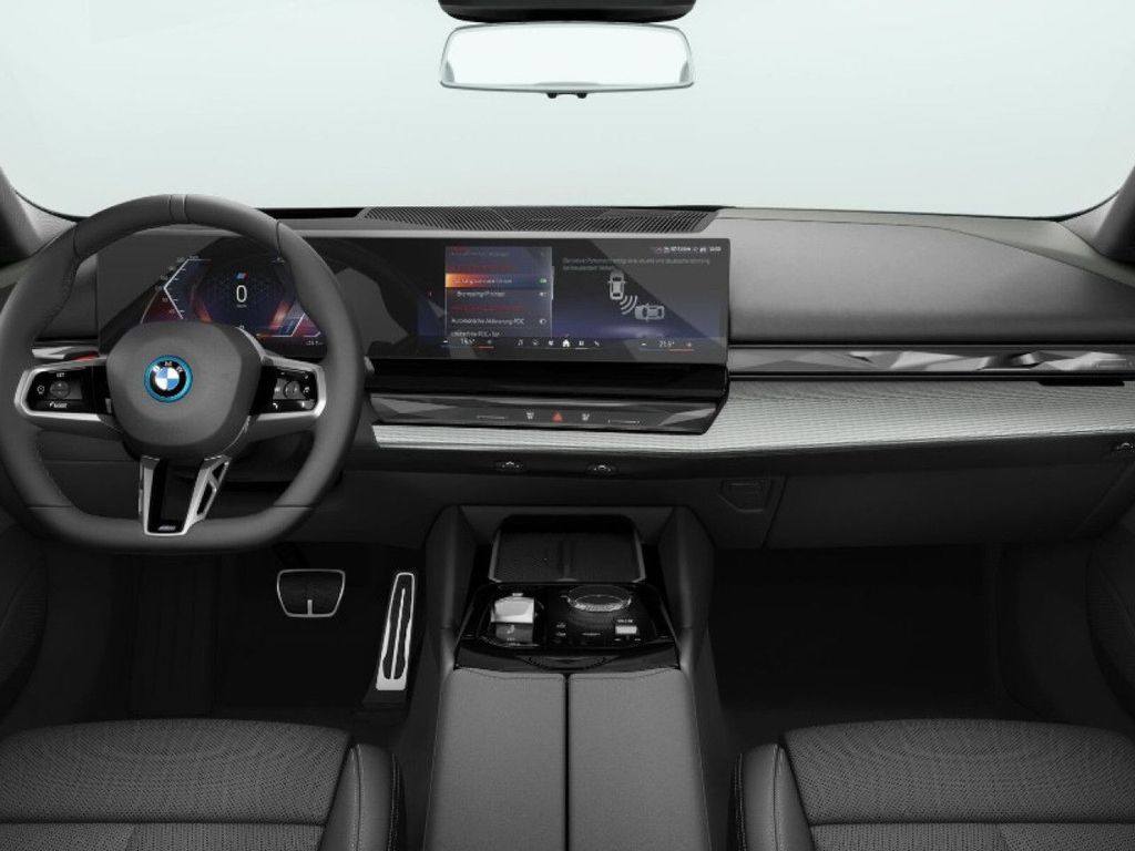 BMW i5 2025