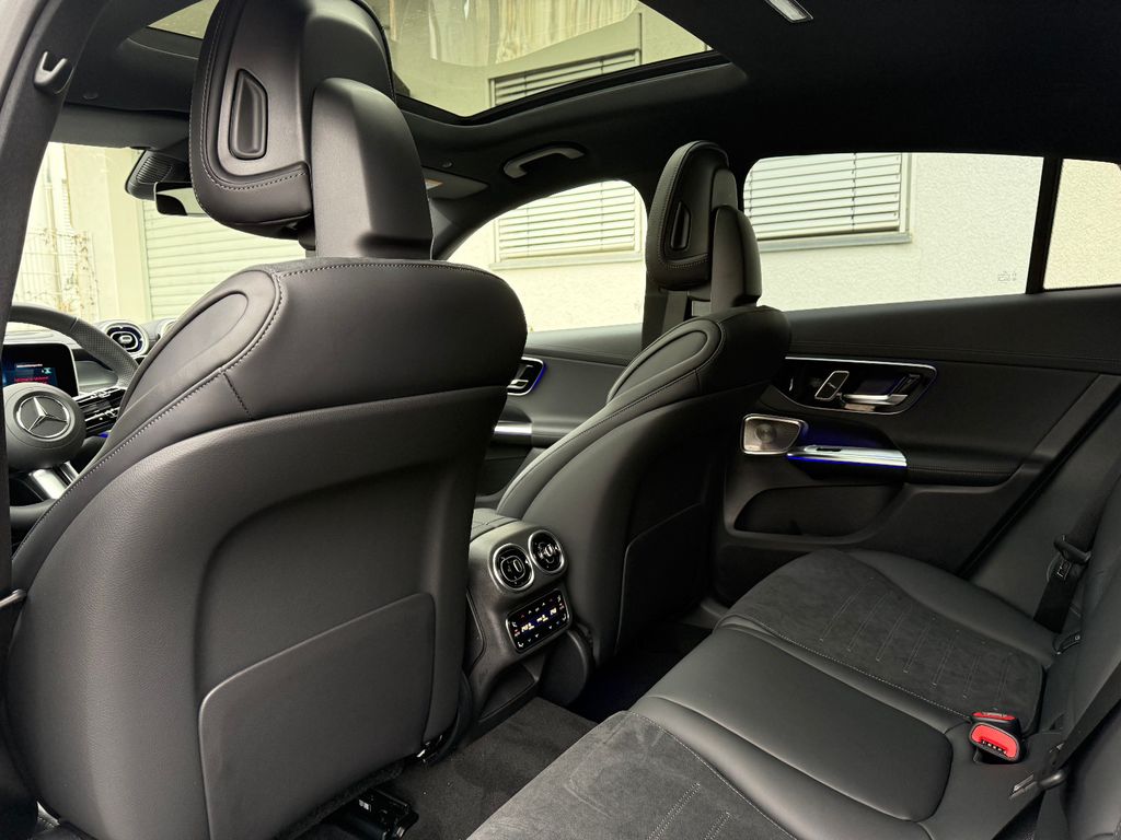 Mercedes-Benz GLC 300 2025