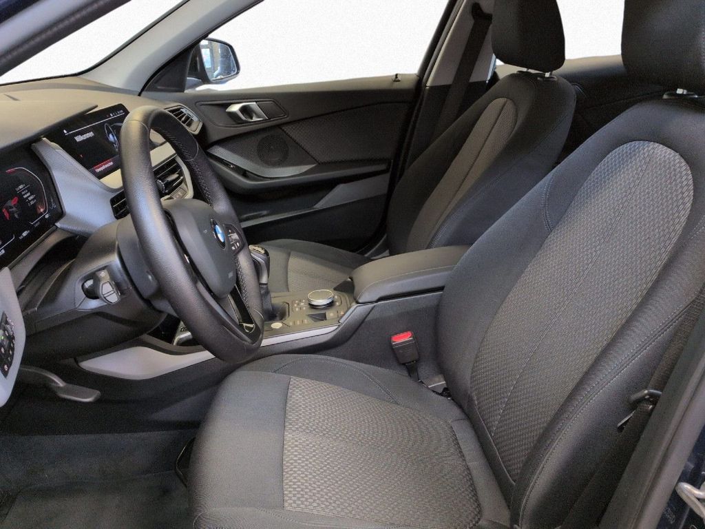 BMW 118 2022