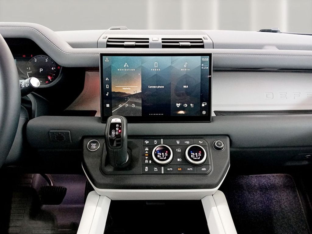 Land Rover Defender 2025