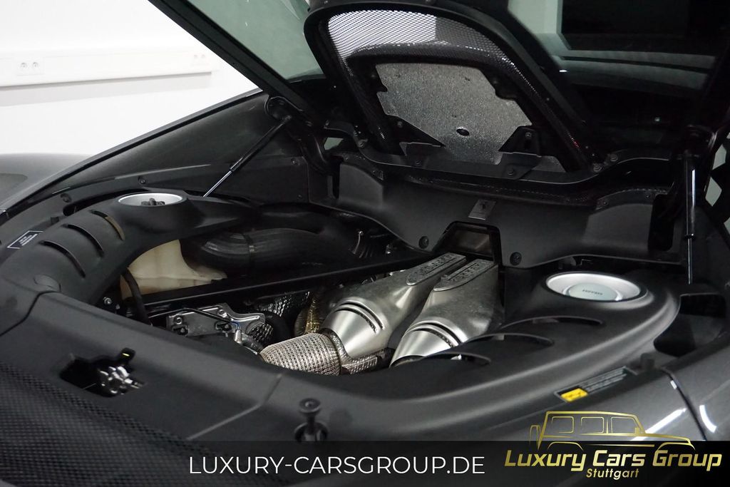 Ferrari 296 GTB 2023