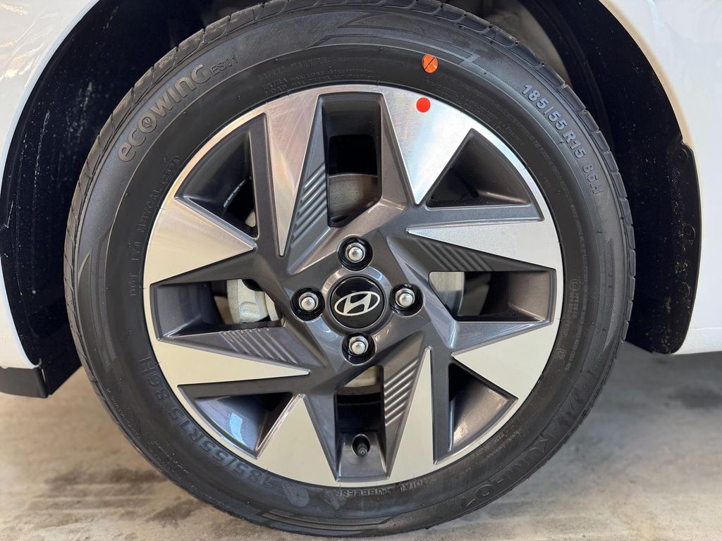 Hyundai i10 2025