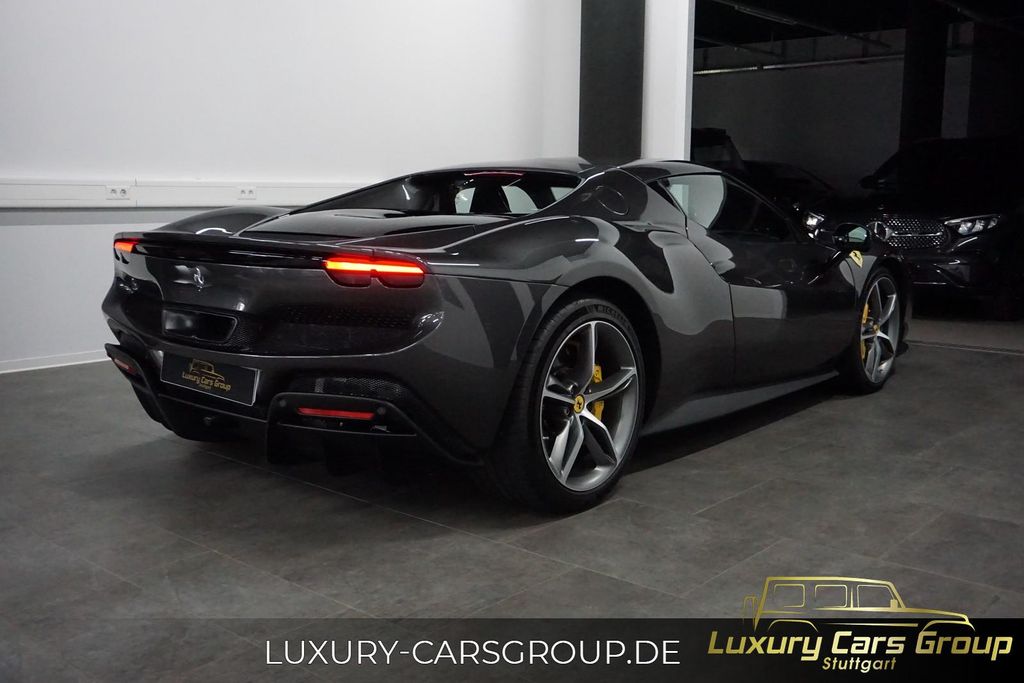 Ferrari 296 GTB 2023