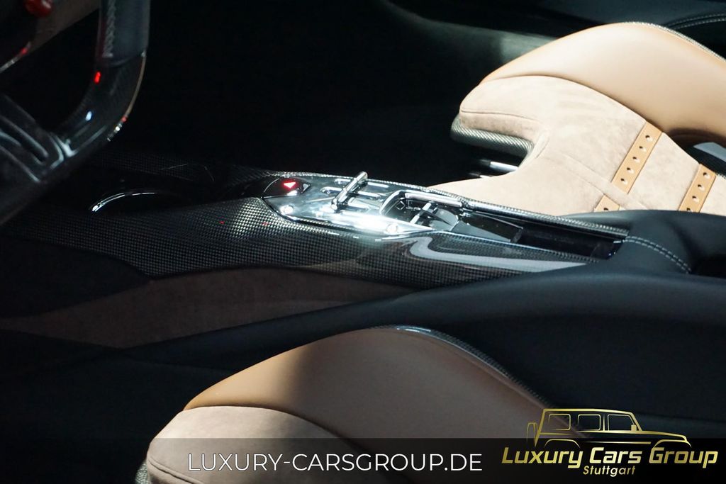 Ferrari 296 GTB 2023