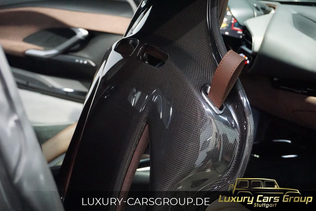 Ferrari 296 GTB 2023