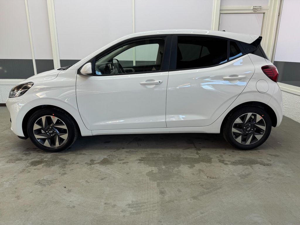 Hyundai i10 2025