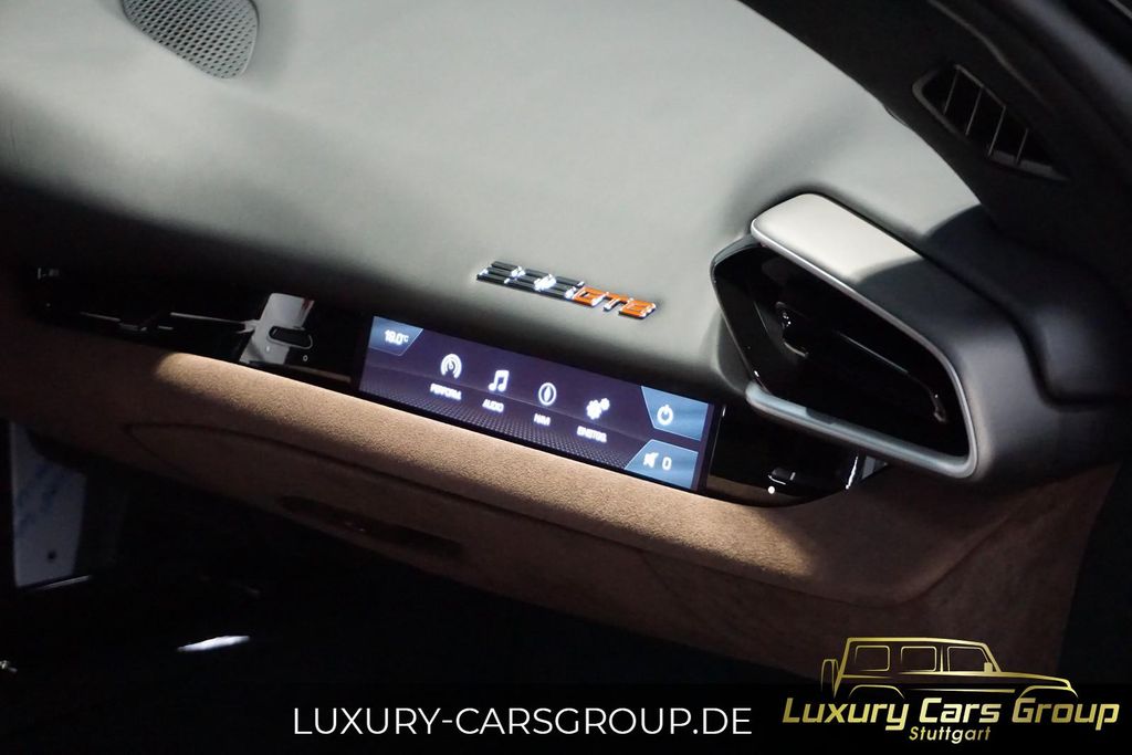 Ferrari 296 GTB 2023