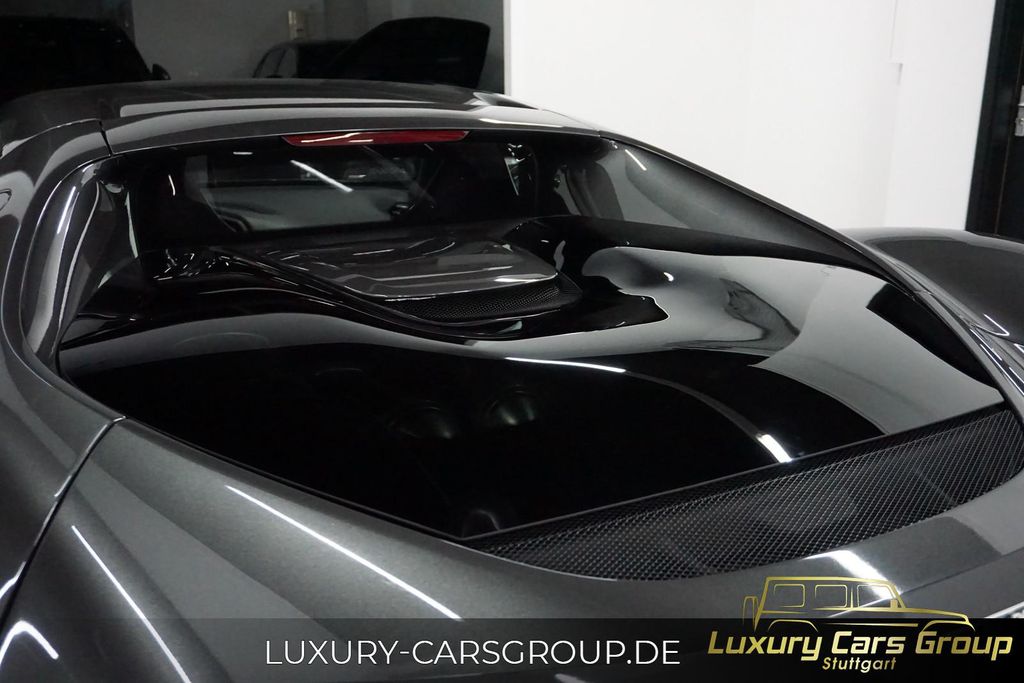 Ferrari 296 GTB 2023