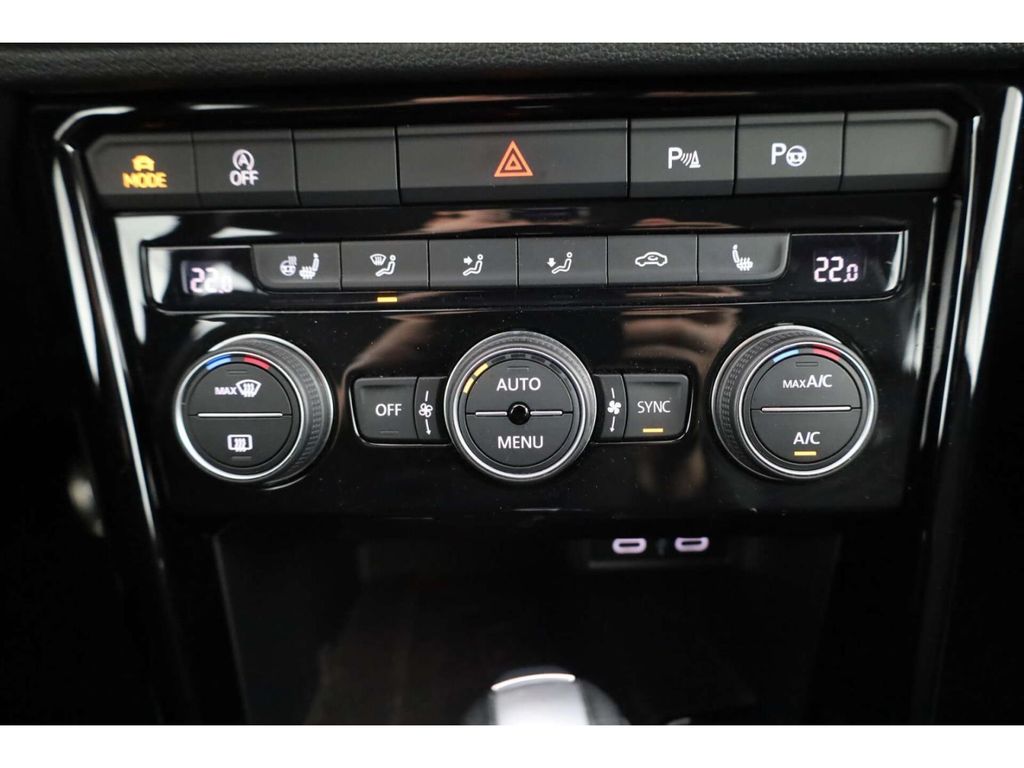 Volkswagen T-Roc 2021