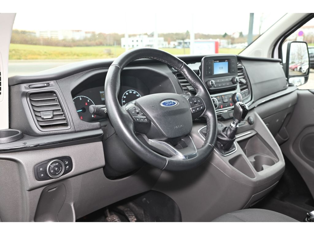 Ford Tourneo Custom 2022