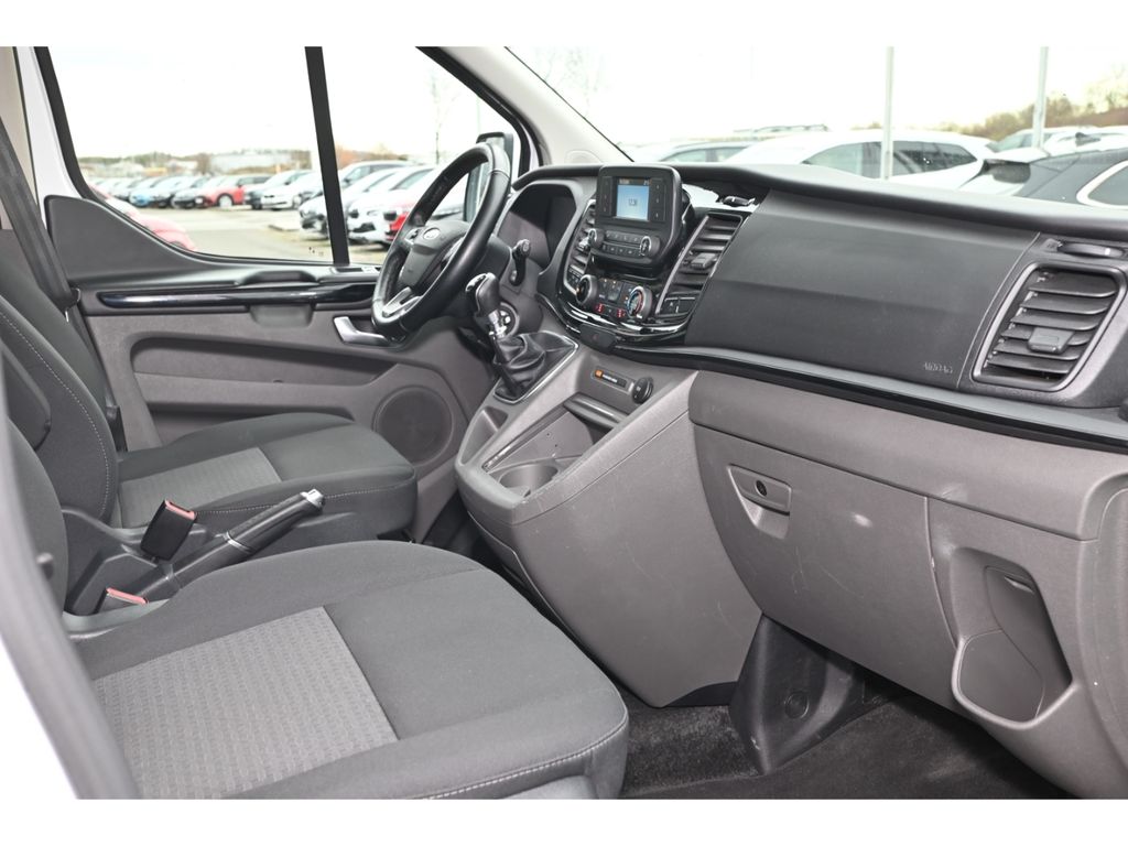 Ford Tourneo Custom 2022