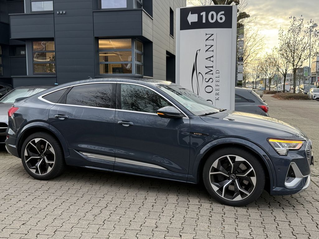 Audi e-tron 2022