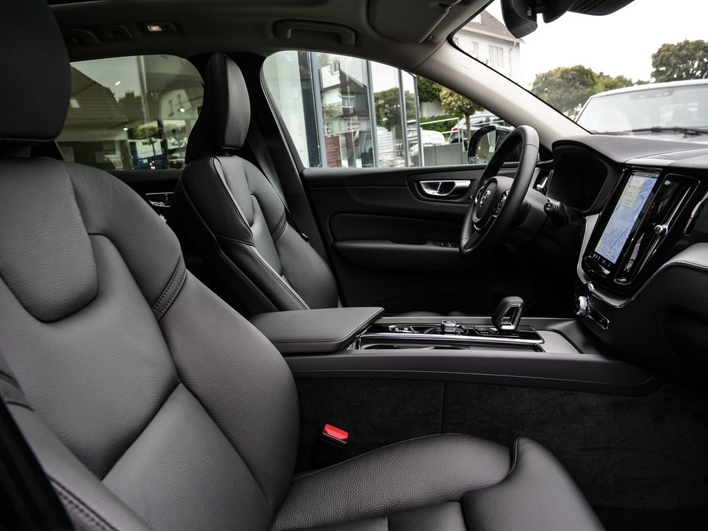 Volvo XC60 2025