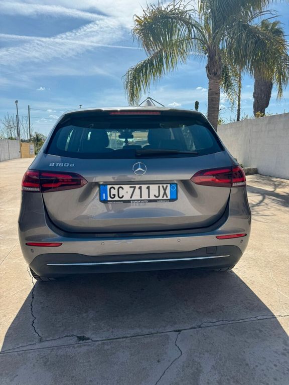 Mercedes-Benz B 180 2020