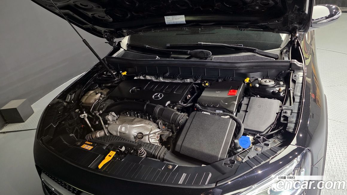 Mercedes-Benz GLB-Class 2020