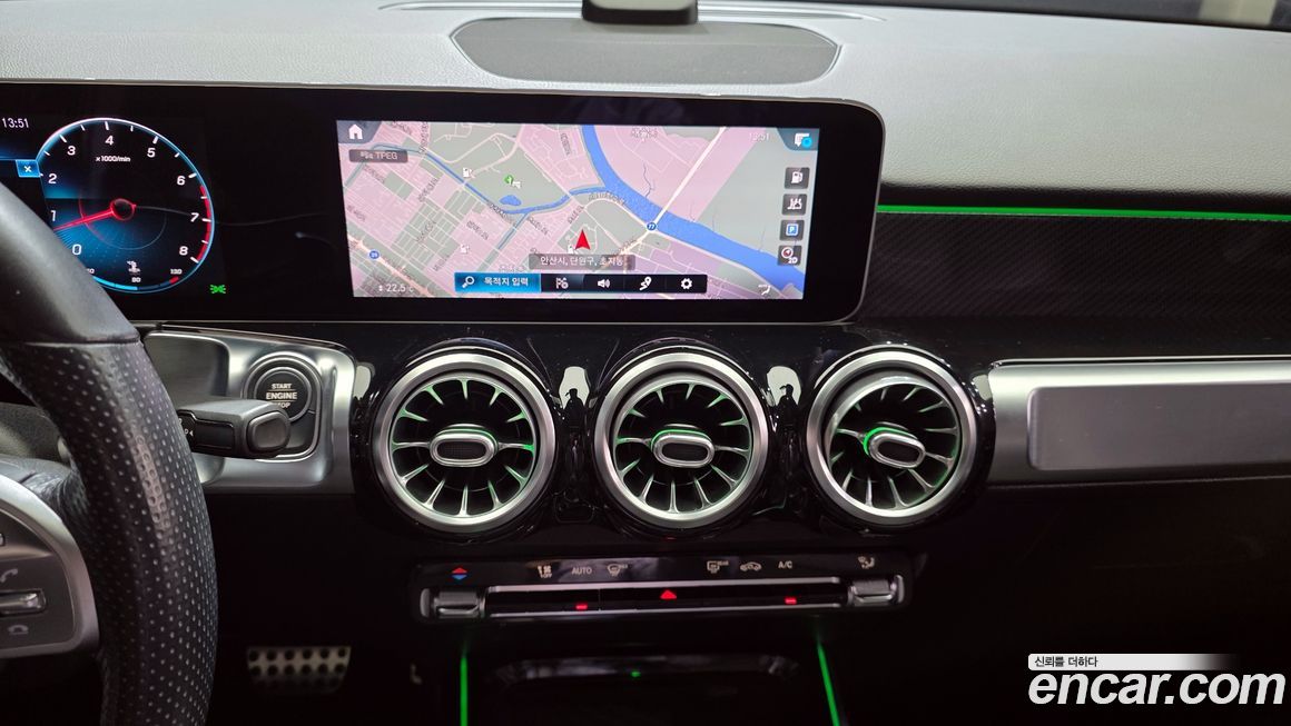 Mercedes-Benz GLB-Class 2020