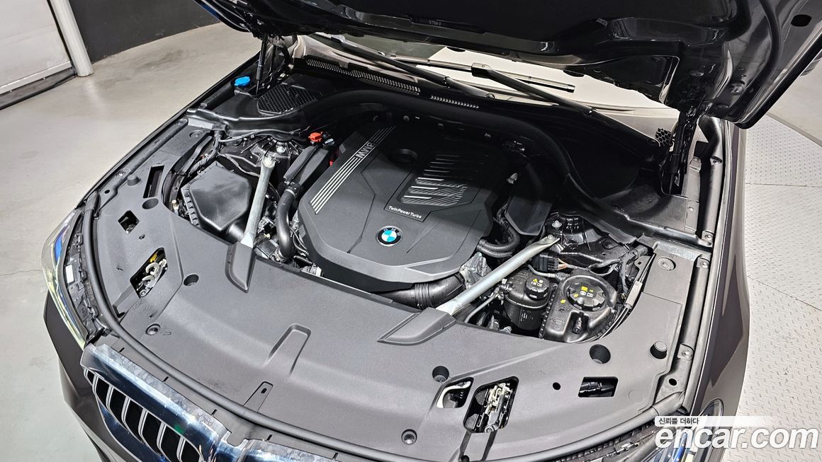 BMW Gran Turismo 2024