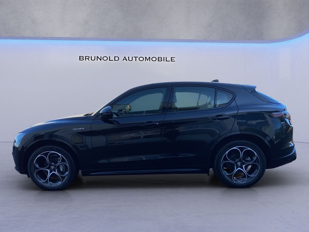 Alfa Romeo Stelvio 2023