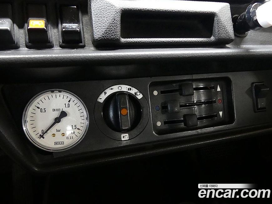 Mercedes-Benz G-Class 1982