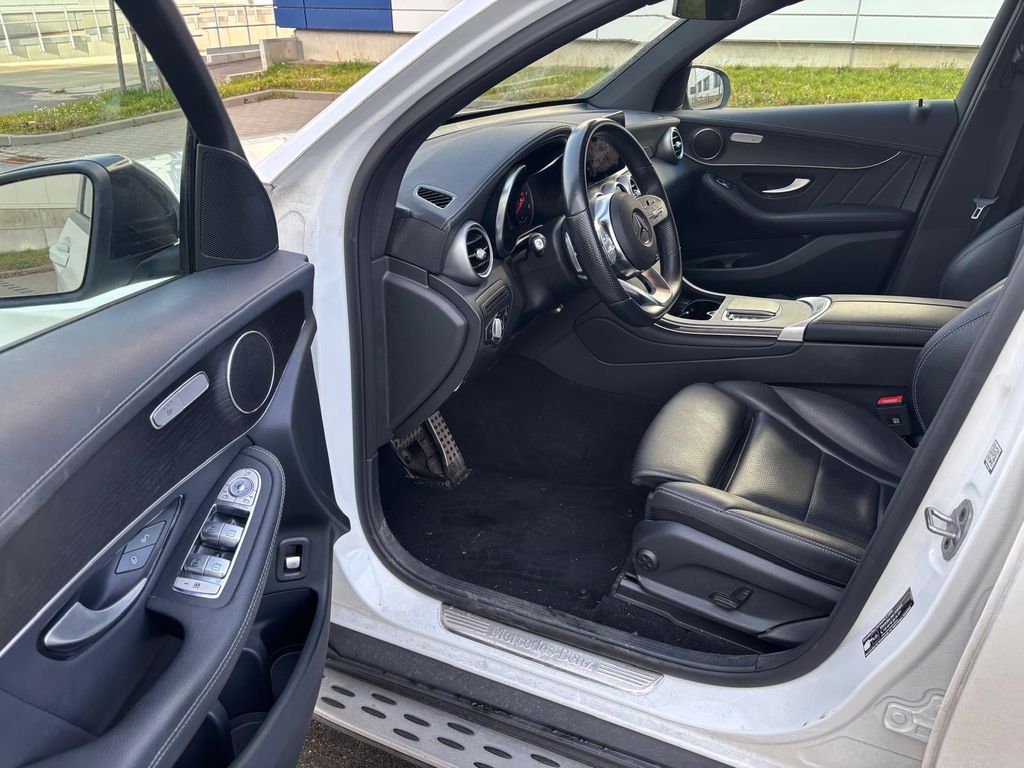 Mercedes-Benz GLC 300 2022