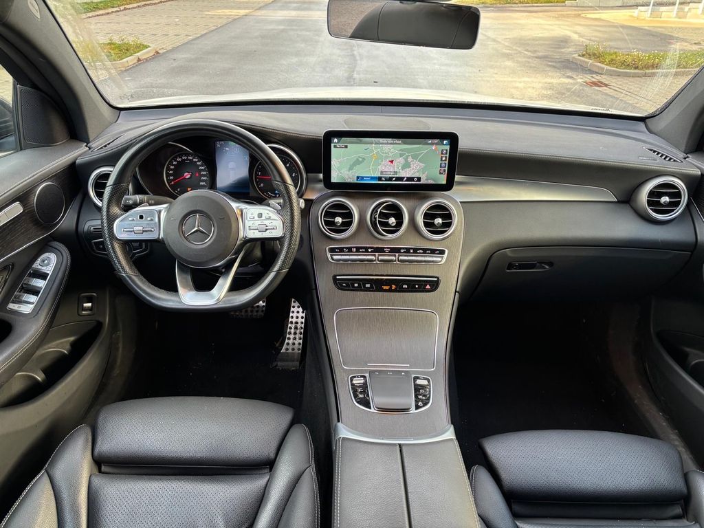 Mercedes-Benz GLC 300 2022