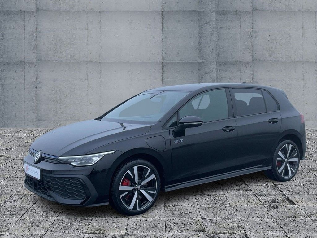 Volkswagen Golf 2025