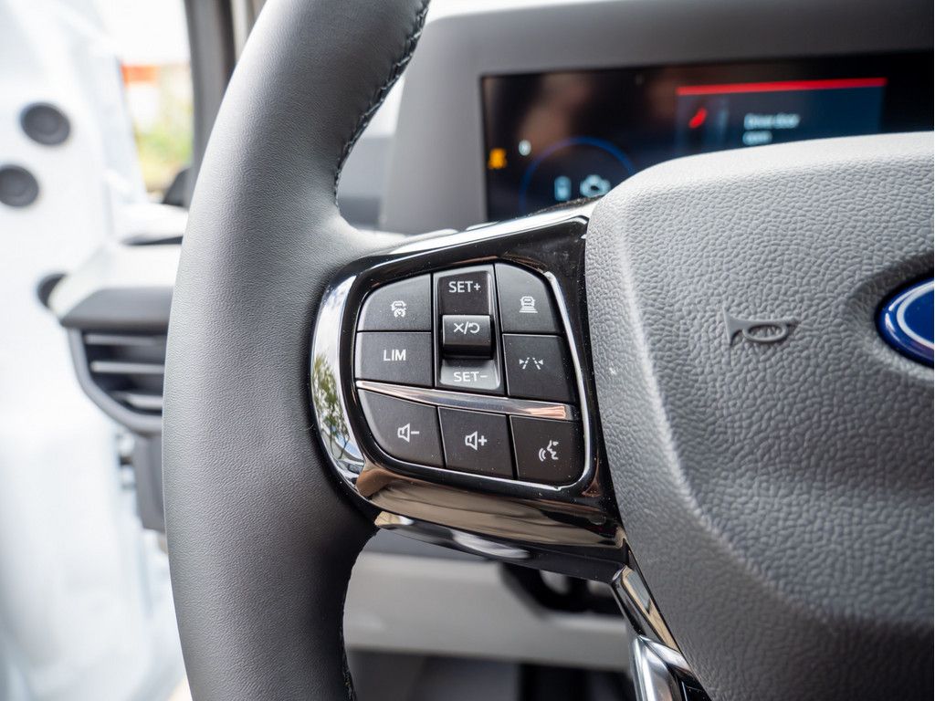 Ford Transit Custom 2025