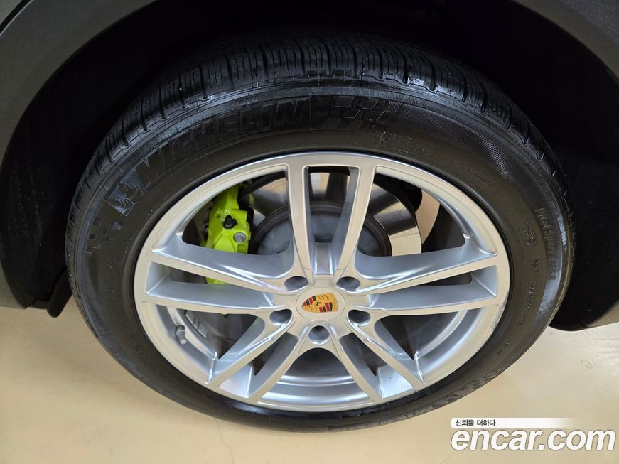 Porsche Cayenne 2020